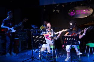 小小的梦想舞蹈视频,小小舞者演绎梦想成真