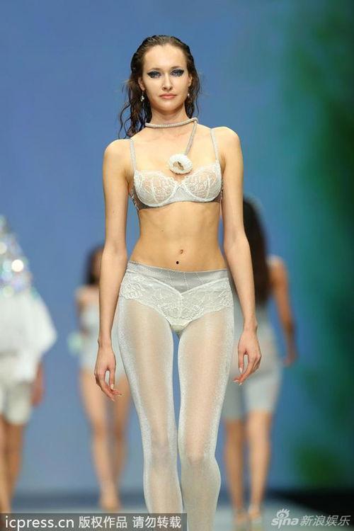 内衣模特走秀视频,时尚与魅力的完美演绎